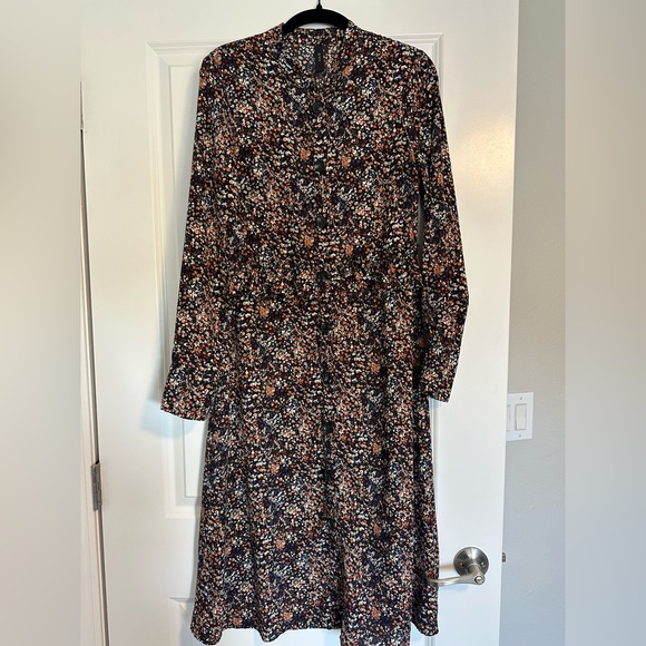 Yas Dresses & Skirts - NWOT YAS Floral Long Sleeve Dress EU SIZE SMALL